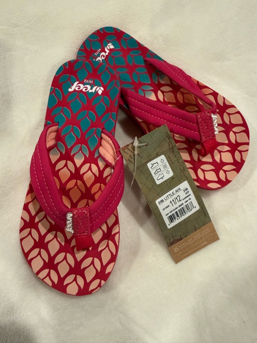 Reef Pink and Teal Girls' Patterned Flip Flops Size 11-12 NEW